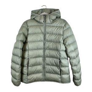 Aritizia |  TNA | The New Little Puff | Size Large | Green | Packable | Hooded